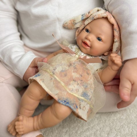 WOOPIE ROYAL Lalka Bobas Vintage 24 cm w Sukience i Czapeczce Króliczka