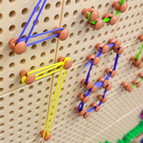 Masterkidz MASTERKIDZ Zestaw Kołeczki i Sznurki - Do Tablicy Naukowo-Kreatywnej STEM