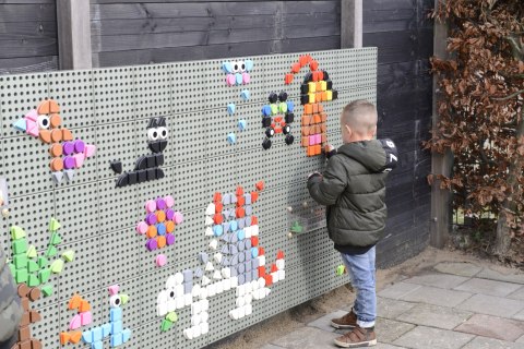 Masterkidz MASTERKIDZ Zestaw Kołeczki w kształcie figur geometrycznych 64szt do tablic STEM